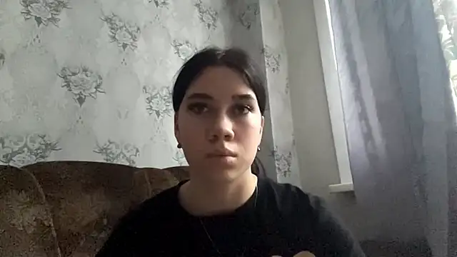 Snapshot of DebbiGoodknight chatting on 4, 12, 2025 DebbiGoodknight online show from 4, 12, 2025