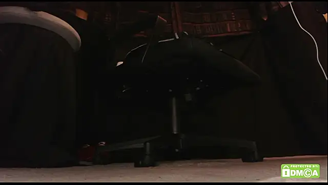 justshutupandwatch online show from 17, 4, 2026