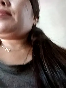 Snapshot of Reema_143 chatting on 3, 12, 2025 Reema 143 online show from 3, 12, 2025