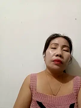 Snapshot of Reema_143 chatting on 4, 12, 2025 Reema 143 online show from 4, 12, 2025