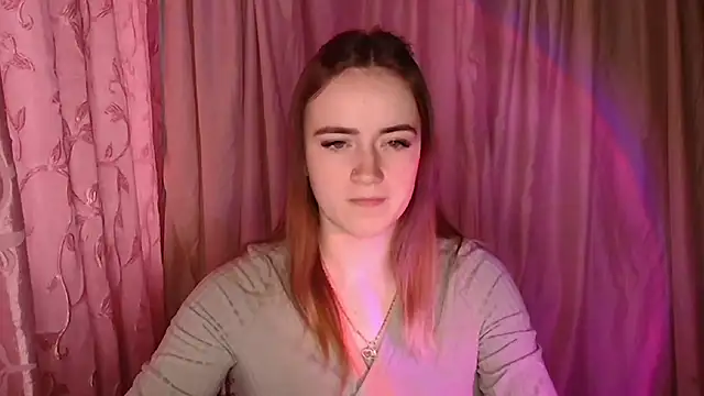 Snapshot of Illa_May chatting on 14, 12, 2025 Illa May online show from 14, 12, 2025