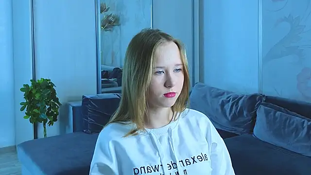 Snapshot of VoidElaris chatting on 19, 12, 2025 VoidElaris online show from 19, 12, 2025