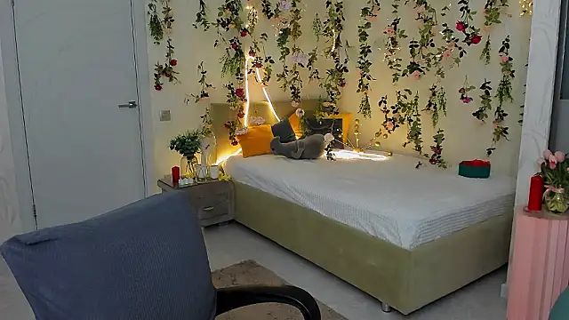 AirySilhouette online show from 24, 3, 2026