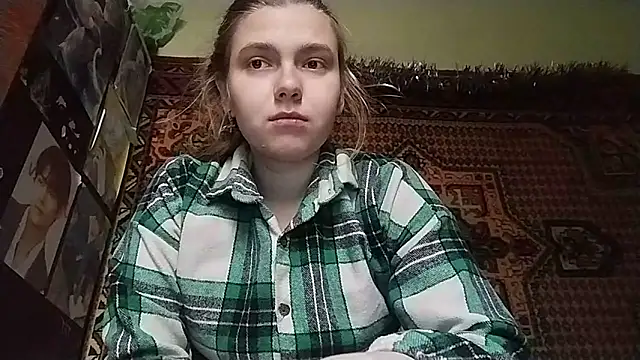 KikiBang online show from 22, 12, 2025