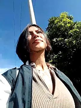 Snapshot of Zoe_addiction chatting on 1, 12, 2025 Zoe addiction online show from 1, 12, 2025