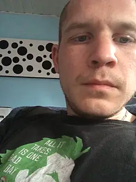 Snapshot of Spielzeugtwink chatting on 11, 5, 2026 Spielzeugtwink online show from 11, 5, 2026