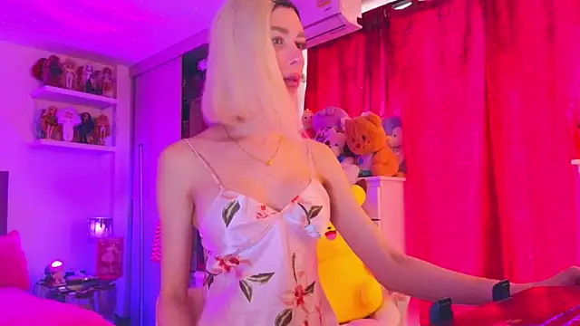 Snapshot of MadamBarbiee chatting on 2, 12, 2025 MadamBarbiee online show from 2, 12, 2025