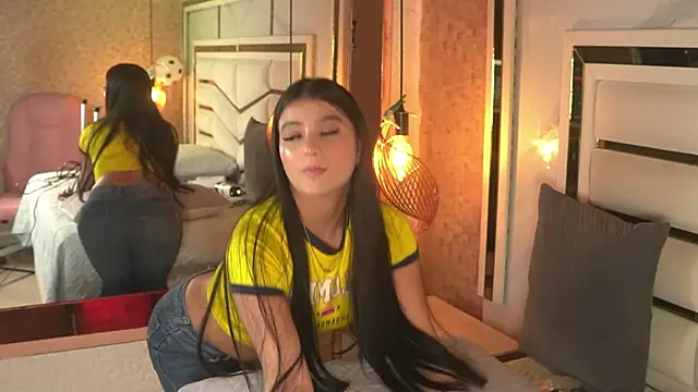 Snapshot of luciana_agudelo chatting on 23, 6, 2026 luciana agudelo online show from 23, 6, 2026