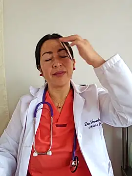 Snapshot of JustSamantha_ chatting on 3, 12, 2025 JustSamantha online show from 3, 12, 2025