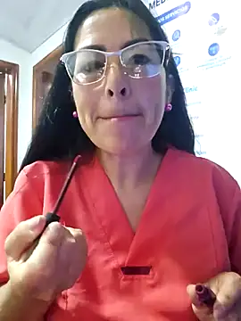 JustSamantha  online show from 15, 4, 2026