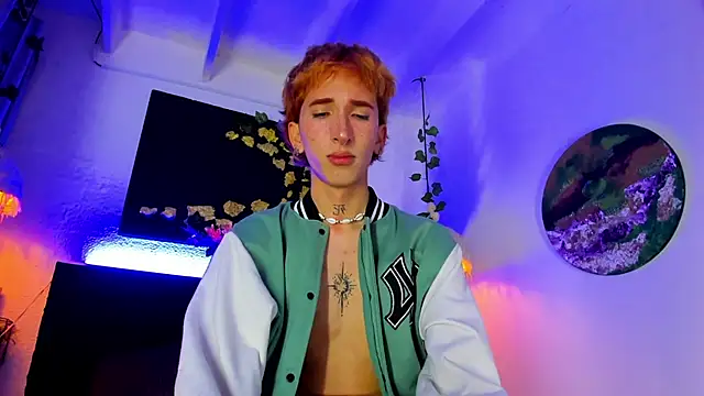 Snapshot of Shadow_claw chatting on 20, 11, 2025 Shadow claw online show from 20, 11, 2025