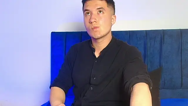 Snapshot of Ethan-Connor chatting on 26, 11, 2025 Ethan-Connor online show from 26, 11, 2025