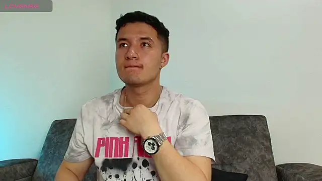 Snapshot of Ethan-Connor chatting on 1, 12, 2025 Ethan-Connor online show from 1, 12, 2025