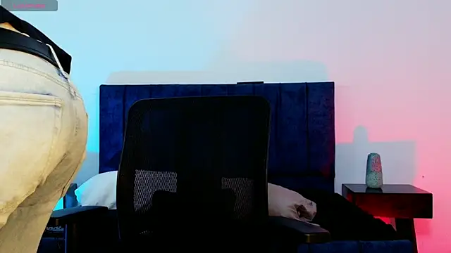 Snapshot of Ethan-Connor chatting on 6, 1, 2026 Ethan-Connor online show from 6, 1, 2026