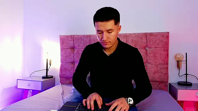 Snapshot of Ethan-Connor chatting on 12, 1, 2026 Ethan-Connor online show from 12, 1, 2026