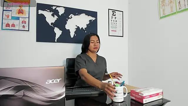 Snapshot of Nanku_Na chatting on 14, 12, 2025 Nanku Na online show from 14, 12, 2025