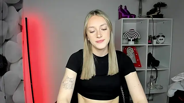 EvelynBlond online show from 16, 2, 2026