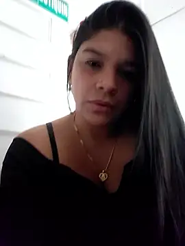 Layla-daring online show from 19, 5, 2026