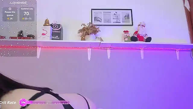 Snapshot of EsmeraldaFoxxxx chatting on 14, 12, 2025 EsmeraldaFoxxxx online show from 14, 12, 2025