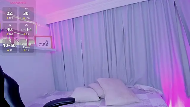 Snapshot of emmyheart7 chatting on 29, 11, 2025 emmyheart7 online show from 29, 11, 2025