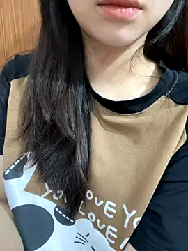 Snapshot of XndSeraphina chatting on 21, 11, 2025 XndSeraphina online show from 21, 11, 2025