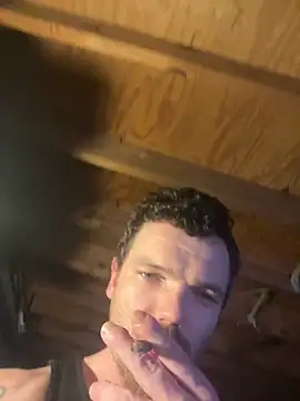 Snapshot of trife2xx chatting on 21, 12, 2025 trife2xx online show from 21, 12, 2025