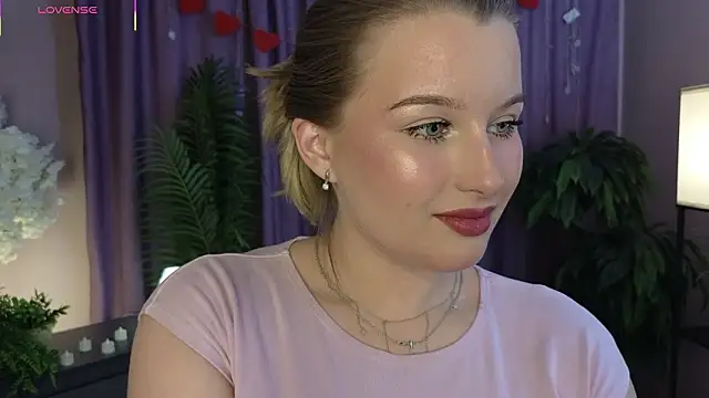 Snapshot of ImiMonroe chatting on 19, 2, 2026 ImiMonroe online show from 19, 2, 2026