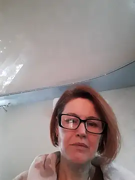 Snapshot of LanaOlbenst chatting on 5, 12, 2025 LanaOlbenst online show from 5, 12, 2025