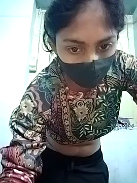 Snapshot of Miss_tinaaa chatting on 5, 12, 2025 Miss tinaaa online show from 5, 12, 2025