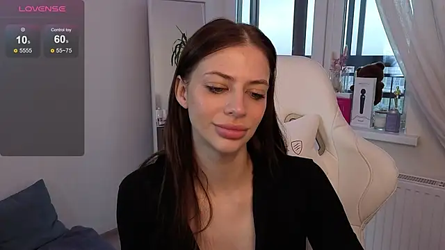 Snapshot of Daria_Promisess chatting on 25, 11, 2025 Daria Promisess online show from 25, 11, 2025