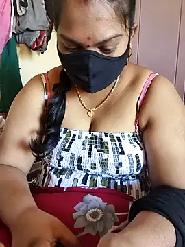 Snapshot of Paru_Tamil_Ponnu chatting on 2, 12, 2025 Paru Tamil Ponnu online show from 2, 12, 2025