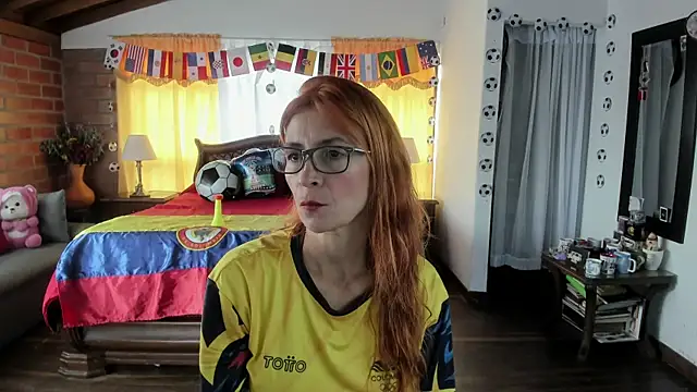 Snapshot of Charlotte-Willson chatting on 17, 6, 2026 Charlotte-Willson online show from 17, 6, 2026