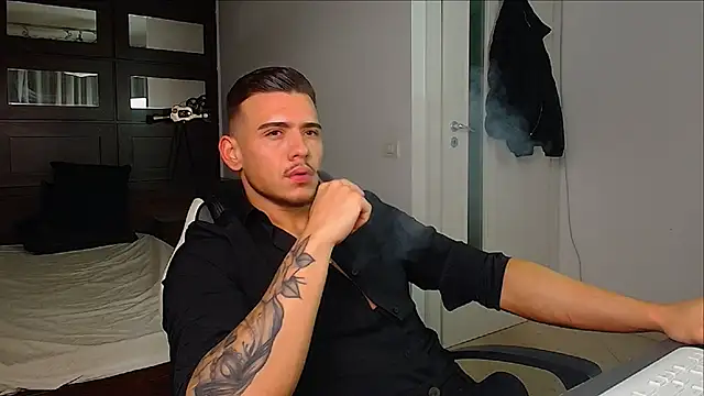 ElijahThorne online show from 8, 1, 2026