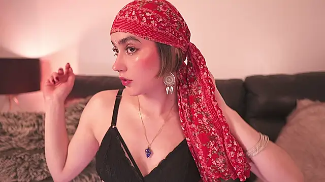 Snapshot of Mackenzie_Lia chatting on 4, 12, 2025 Mackenzie Lia online show from 4, 12, 2025