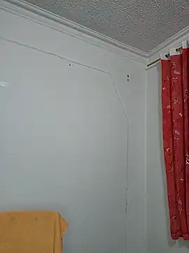 mila curvy online show from 23, 2, 2026