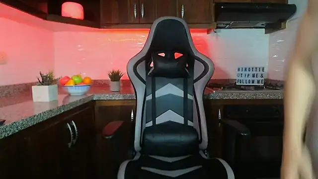 eren jeager online show from 5, 12, 2025