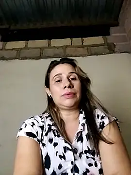 Snapshot of MIA-LARIOS chatting on 23, 12, 2025 MIA-LARIOS online show from 23, 12, 2025