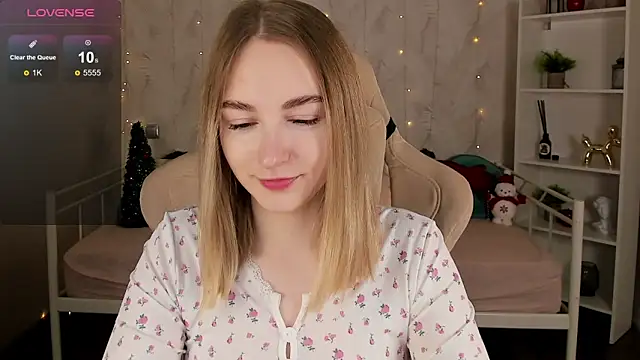 Shy Polly online show from 16, 12, 2025