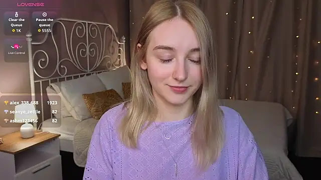 Shy Polly online show from 19, 5, 2026