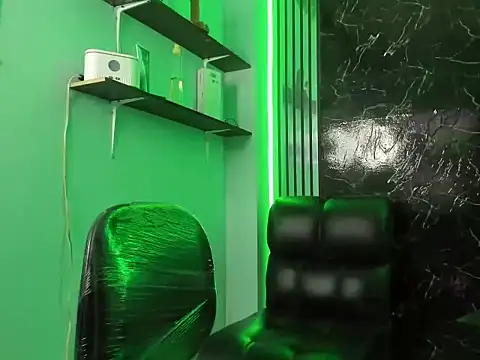 Snapshot of Chantal_sex22 chatting on 30, 11, 2025 Chantal sex22 online show from 30, 11, 2025