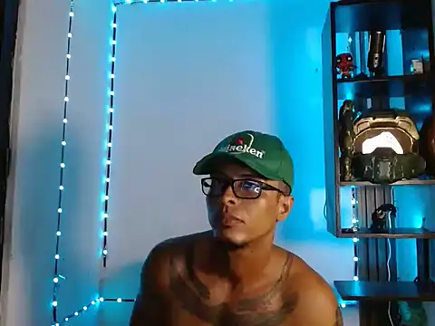 Snapshot of bigblackmen117uncs chatting on 21, 11, 2025 bigblackmen117uncs online show from 21, 11, 2025