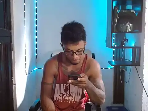 Snapshot of bigblackmen117uncs chatting on 23, 11, 2025 bigblackmen117uncs online show from 23, 11, 2025