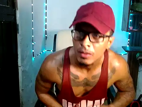 Snapshot of bigblackmen117uncs chatting on 5, 12, 2025 bigblackmen117uncs online show from 5, 12, 2025