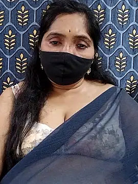 Snapshot of Soni-queen chatting on 22, 11, 2025 Soni-queen online show from 22, 11, 2025