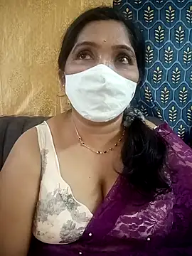 Snapshot of Soni-queen chatting on 30, 11, 2025 Soni-queen online show from 30, 11, 2025