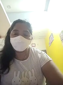 Snapshot of Soni-queen chatting on 14, 12, 2025 Soni-queen online show from 14, 12, 2025