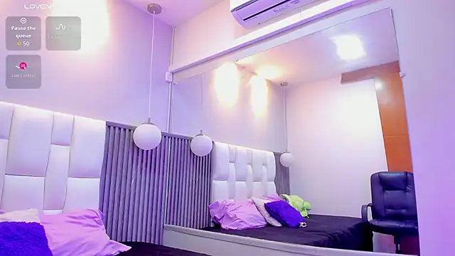 Snapshot of jazmin_gil chatting on 27, 11, 2025 jazmin gil online show from 27, 11, 2025