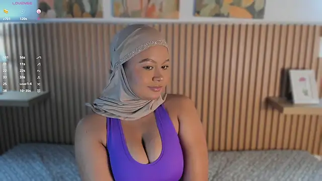 Snapshot of jasmyne_anbar chatting on 2, 12, 2025 jasmyne anbar online show from 2, 12, 2025