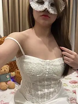 Snapshot of Queen-of-Love chatting on 10, 3, 2026 Queen-of-Love online show from 10, 3, 2026