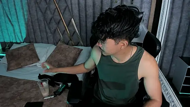 Snapshot of NicolaiKarav chatting on 17, 7, 2026 NicolaiKarav online show from 17, 7, 2026